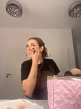 Abby  White online show from 09/25/25, 03:18