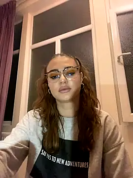 Abby  White online show from 10/25/25, 04:07