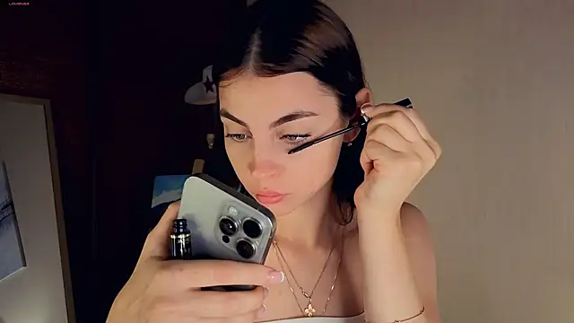 MaryJacksoon online show from 09/29/25, 07:59