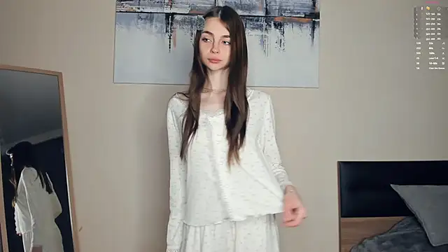 MaryJacksoon online show from 04/24/26, 07:43