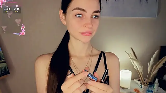 MaryJacksoon online show from 10/18/25, 07:43