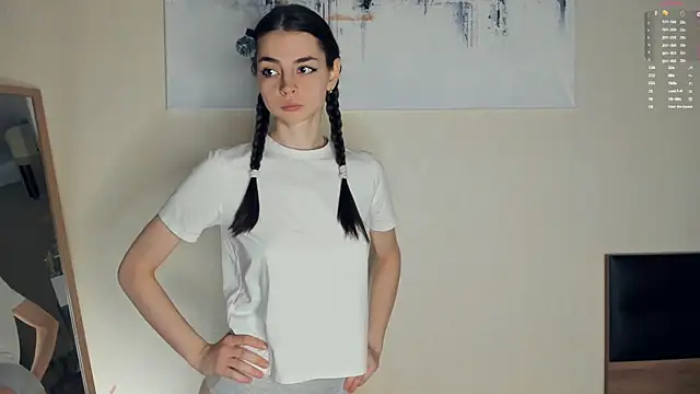 MaryJacksoon online show from 04/12/26, 07:33