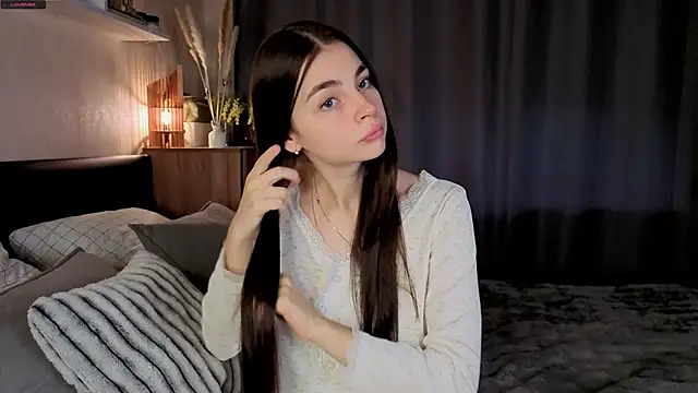 MaryJacksoon online show from 11/14/25, 07:56