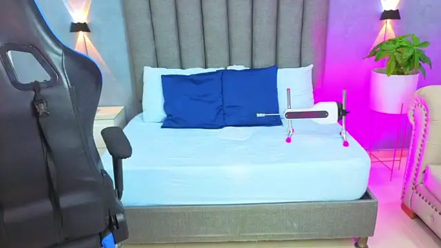 Snapshot of angelica_dymond chatting on 10/06/25, 12:06 angelica dymond online show from 10/06/25, 12:06