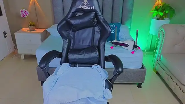 angelica dymond online show from 03/14/26, 07:20