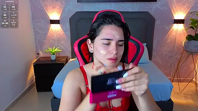 Snapshot of angelica_dymond chatting on 09/11/25, 12:05 angelica dymond online show from 09/11/25, 12:05