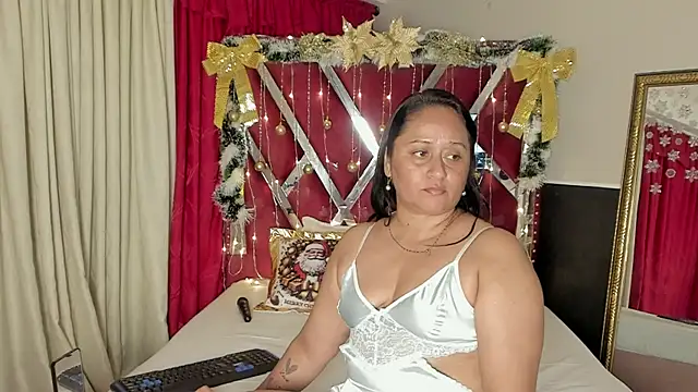 MicaelaHot  online show from 11/29/25, 03:06