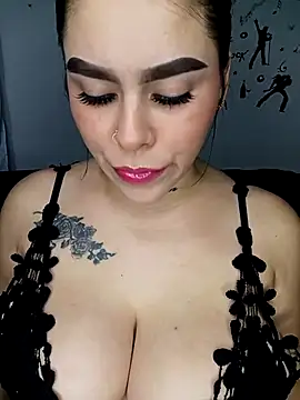 BigTits Kitty online show from 03/11/26, 07:02