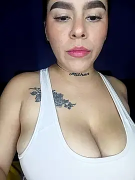 BigTits Kitty online show from 03/04/26, 06:43