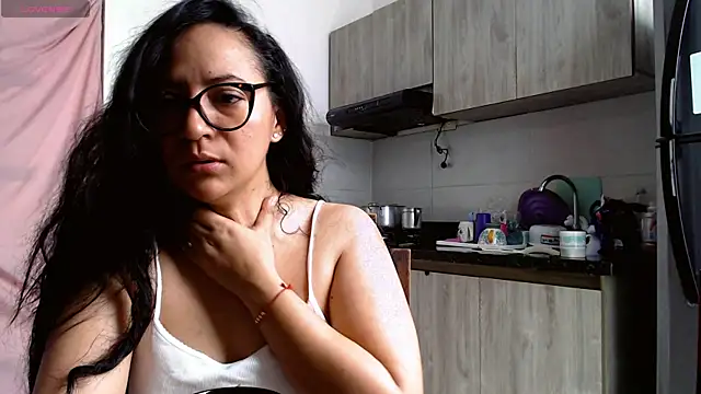 Snapshot of mariamulata chatting on 05/01/26, 06:02 mariamulata online show from 05/01/26, 06:02