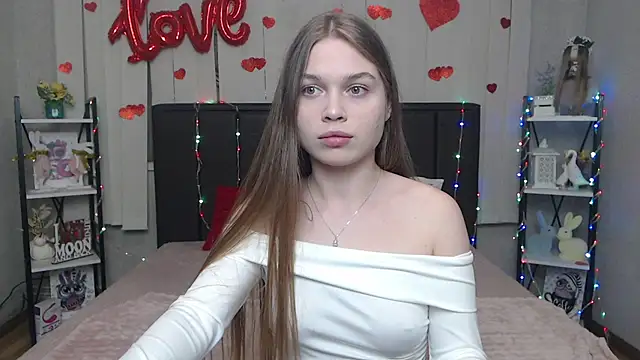 LaraPika online show from 04/14/26, 05:07