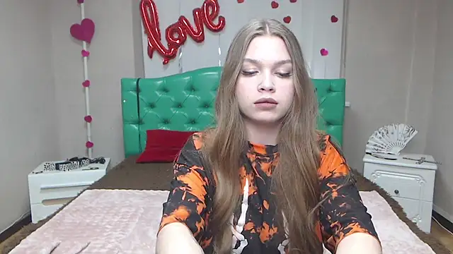 LaraPika online show from 02/28/26, 06:35