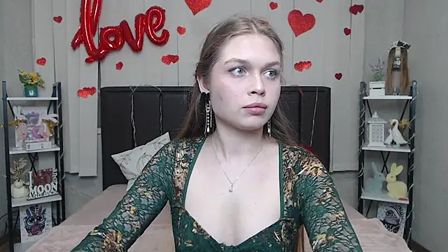 LaraPika online show from 03/19/26, 06:02