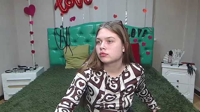 Snapshot of LaraPika chatting on 03/19/25, 03:19 LaraPika online show from 03/19/25, 03:19
