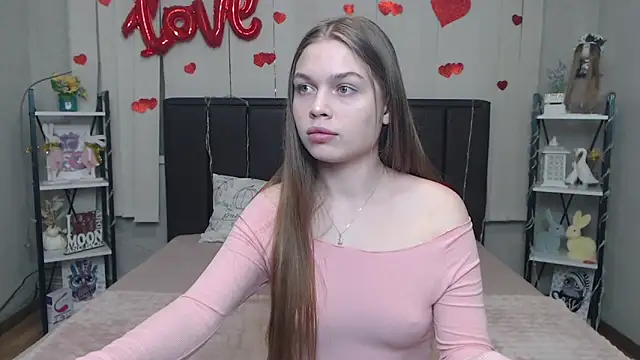 LaraPika online show from 04/12/26, 05:22