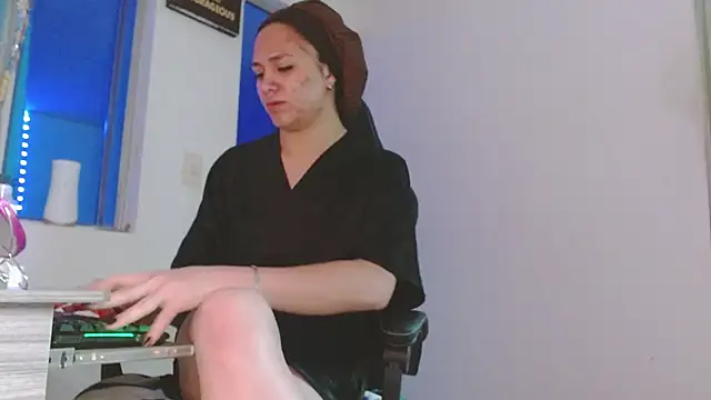 giuliana andrade online show from 07/17/26, 01:58