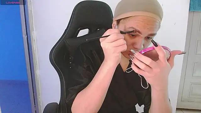 giuliana andrade online show from 02/17/26, 12:30