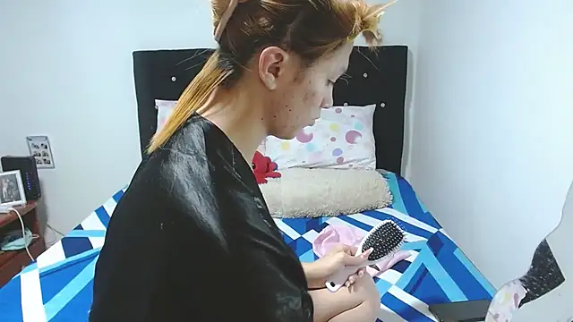 giuliana andrade online show from 11/14/25, 12:25