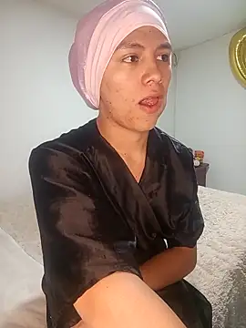 giuliana andrade online show from 10/11/25, 12:11
