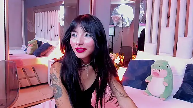 Snapshot of Kitty_Eliffe chatting on 02/27/25, 10:31 Kitty Eliffe online show from 02/27/25, 10:31