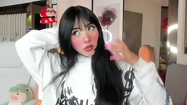 Snapshot of Kitty_Eliffe chatting on 09/23/25, 09:33 Kitty Eliffe online show from 09/23/25, 09:33