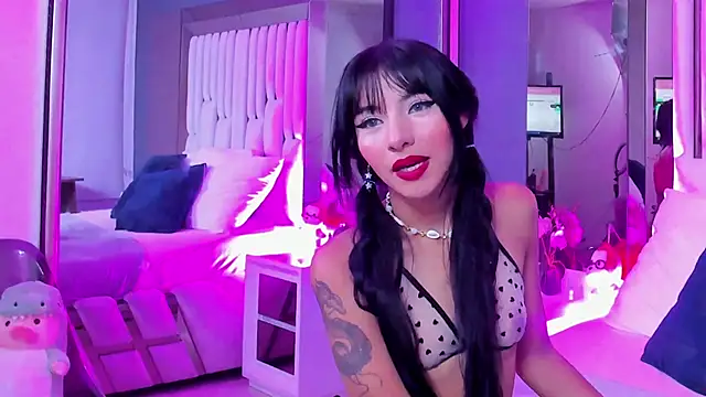 Snapshot of Kitty_Eliffe chatting on 02/20/25, 10:48 Kitty Eliffe online show from 02/20/25, 10:48