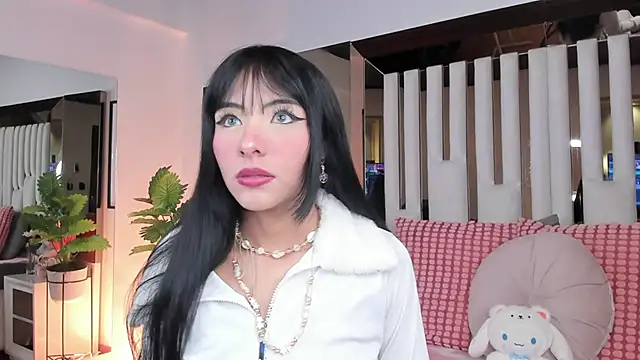 Kitty Eliffe online show from 10/29/25, 10:52