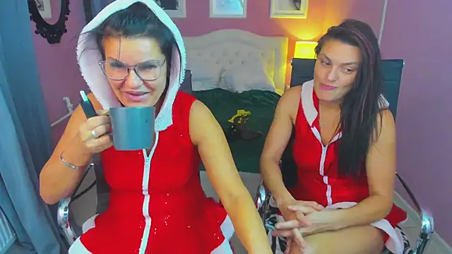 EricaAndPenelopa online show from 12/23/24, 03:07
