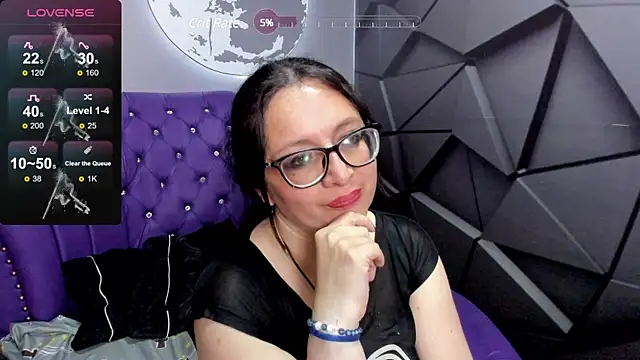 Snapshot of Caliia_Oith_ chatting on 02/01/25, 04:32 Caliia Oith online show from 02/01/25, 04:32