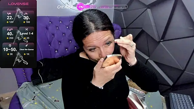 Snapshot of Caliia_Oith_ chatting on 01/31/25, 04:38 Caliia Oith online show from 01/31/25, 04:38