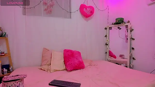 catalina and roger online show from 03/21/25, 02:18