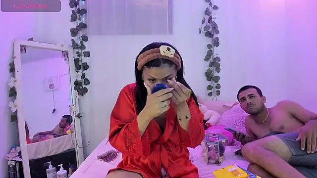 catalina and roger online show from 11/24/25, 08:53