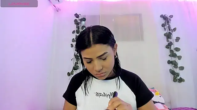 catalina and roger online show from 10/03/25, 01:12