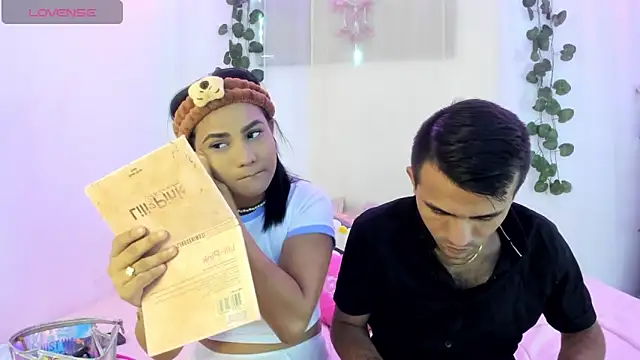 catalina and roger online show from 09/26/25, 01:18