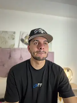 Amadeo Wild online show from 04/12/26, 04:05