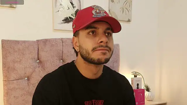 Amadeo Wild online show from 04/14/26, 03:55