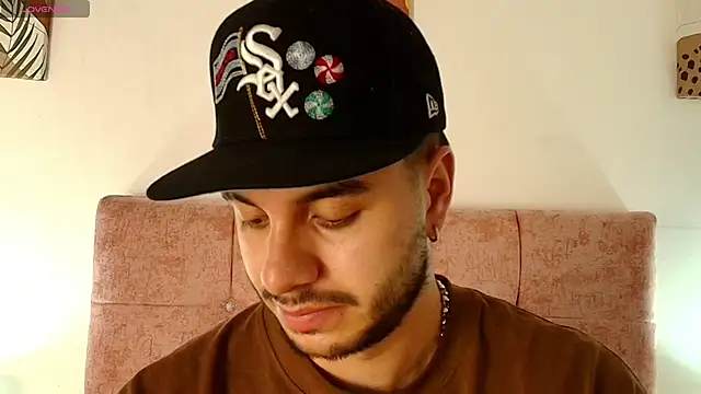 Amadeo Wild online show from 04/08/26, 02:51