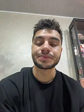 Amadeo Wild online show from 03/18/26, 01:24