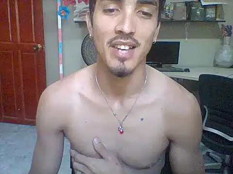 jeremy scott online show from 02/13/26, 03:34