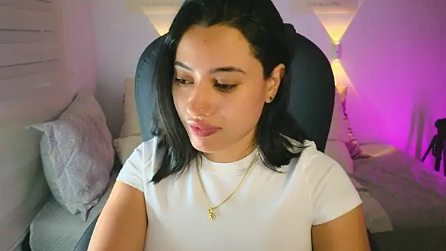 AlessaPears online show from 09/28/25, 10:39