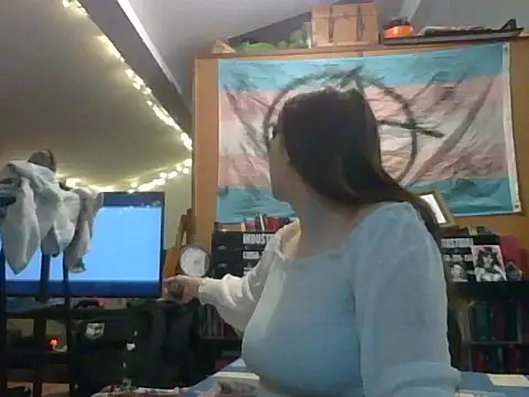 PearMaki online show from 12/10/24, 08:27