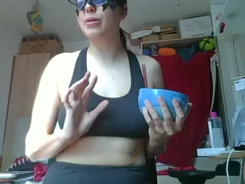 PearMaki online show from 03/22/25, 10:49