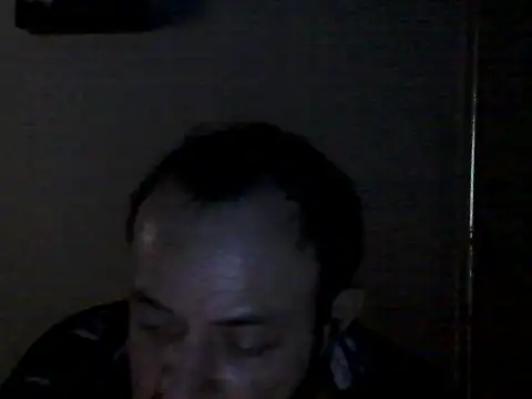 Snapshot of Leocesar37 chatting on 09/21/25, 11:48 Leocesar37 online show from 09/21/25, 11:48