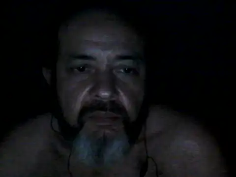 Snapshot of Leocesar37 chatting on 09/09/25, 05:50 Leocesar37 online show from 09/09/25, 05:50