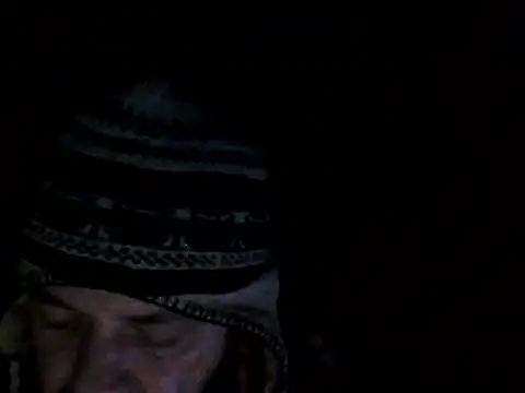 Snapshot of Leocesar37 chatting on 11/11/25, 07:36 Leocesar37 online show from 11/11/25, 07:36