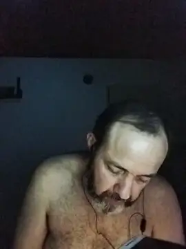 Snapshot of Leocesar37 chatting on 10/11/25, 07:20 Leocesar37 online show from 10/11/25, 07:20