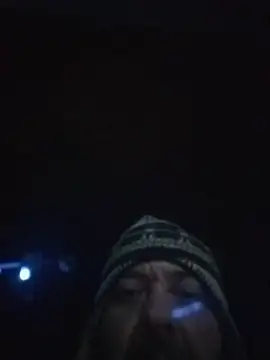 Snapshot of Leocesar37 chatting on 11/22/25, 04:11 Leocesar37 online show from 11/22/25, 04:11