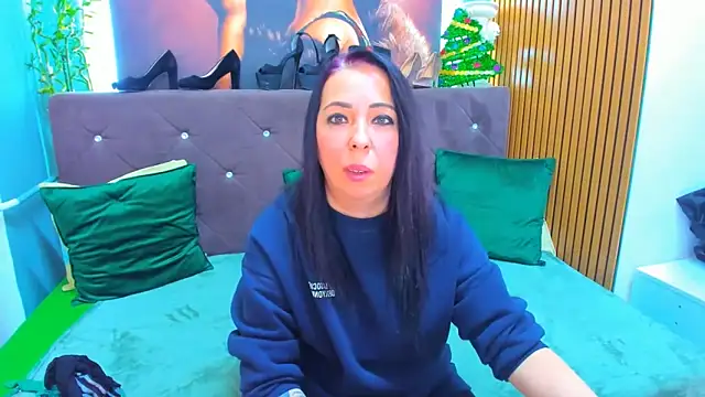 LauraSin online show from 01/05/26, 07:06