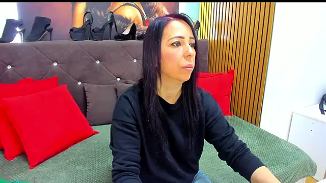 LauraSin online show from 03/23/26, 04:23