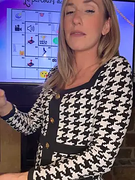 lola tentatiion online show from 11/08/25, 08:56